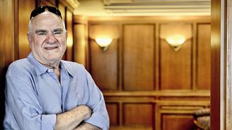 De Niro mě inspiroval. Proti Trumpovi a jeho lidem se vymezuju ještě ostřeji, říká producent Paul Zaentz De Niro mě inspiroval. Proti Trumpovi a jeho lidem se vymezuju ještě ostřeji, říká producent Paul Zaentz