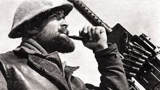 Nezkrotní psi pouště: Čeští legionáři prošli boji v africké poušti. Jejich příběhy inspirovaly slavné filmy Nezkrotní psi pouště: Čeští legionáři prošli boji v africké poušti. Jejich příběhy inspirovaly slavné filmy