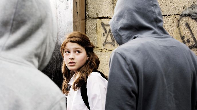 Narůstá kriminalita dětí a mladistvých, vládní politici ale místo prevence řeší možné snížení hranice trestní odpovědnosti Narůstá kriminalita dětí a mladistvých, vládní politici ale místo prevence řeší možné snížení hranice trestní odpovědnosti