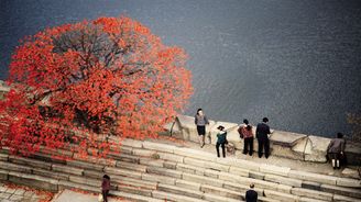 Punkový kaligraf: Výstava GA-I-SU-RA má v názvu japonský přepis jména svého autora Petra Geislera Punkový kaligraf: Výstava GA-I-SU-RA má v názvu japonský přepis jména svého autora Petra Geislera