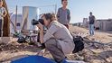 Fotografka a dokumentaristka  Jarmila Štuková při práci v uprchlickém táboře Domiz na severu Iráku
