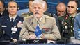 Jako předseda Vojenského výboru NATO hovoří během zasedání v albánské Tiraně v září 2017