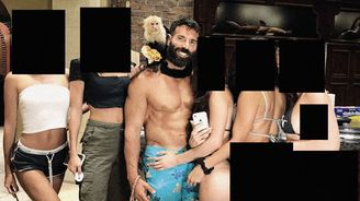 Pět tipů jak být „alfa“ jako Bilzerian aneb Co se naučíte v bizarním kurzu balení holek? Pět tipů jak být „alfa“ jako Bilzerian aneb Co se naučíte v bizarním kurzu balení holek?