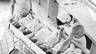 Porod za časů koronaviru: Současná epidemie odhaluje potíže českého porodnictví