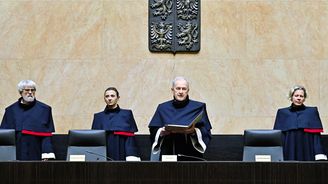 Co dál s Vatikánskou smlouvou? Vláda může vyjednat novou verzi Co dál s Vatikánskou smlouvou? Vláda může vyjednat novou verzi