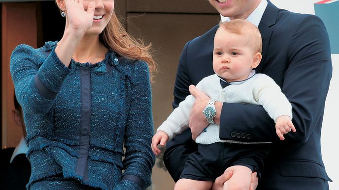 Kate, William a George  při příletu na Nový Zeland