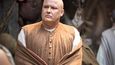 Varys – eunuch, mistr špión, který si z informací udělal živnost. Až do hloubi příběhu nebylo zcela jasné, že má také vlastní agendu. Před lety to byl on, kdo uchránil Daenerys před smrtí a ukryl ji v zámoří. Nyní pracuje na jejím návratu. Pokud člověk fandí klidu a prosperitě v říši, Varys je vcelku pozitivní osoba, trousící nenápadné a zábavné invektivy.