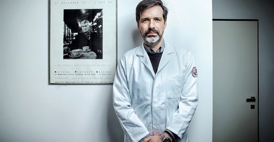 Robert Lischke vede v motolské nemocnici tým lékařů, kteří jako jediní v zemi transplantují plíce.