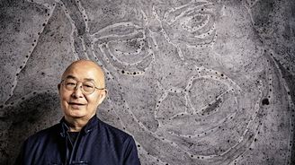 Režim ze mě vyrobil vzteklého čokla, říká čínský spisovatel a básník, který byl vězněn a mučen Režim ze mě vyrobil vzteklého čokla, říká čínský spisovatel a básník, který byl vězněn a mučen