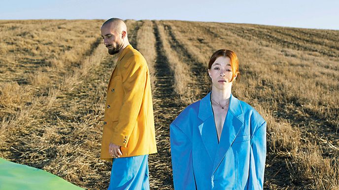 Performeři Michal Heriban a Paulina Šmatláková Performeři Michal Heriban a Paulina Šmatláková