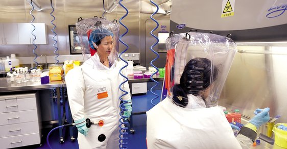 Nebezpečně schopná doktorka Š’ Čeng-li ve wuchanské laboratoři P4