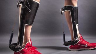 Elektrické sedmimílové boty: Exoskeleton zrychlí chůzi o 42 procent