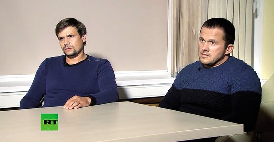 Anatolij Čepiga a Alexandr Miškin při televizním interview
