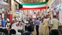 Tradiční trh Mubárakíja. Na jídlo sem chodí celé rodiny a přátelé společně.