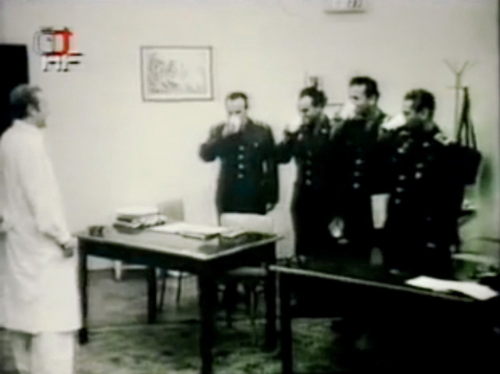 Dokumentární snímek Experiment (1969): čs. vojáci pod plnou palbou halucinogenu