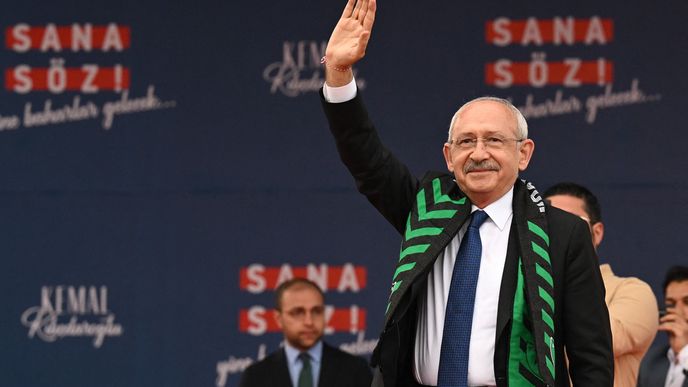 Čtrnáctého května se v Turecku konají prezidentské a parlamentní volby