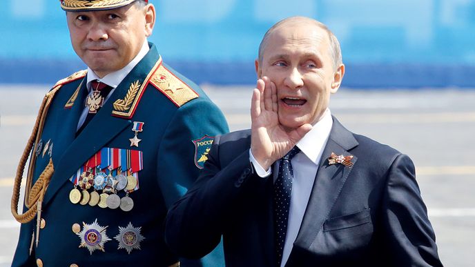 Vladimir Putin a jeho dlouholetý intimus – ministr obrany Sergej Šojgu Vladimir Putin a jeho dlouholetý intimus – ministr obrany Sergej Šojgu