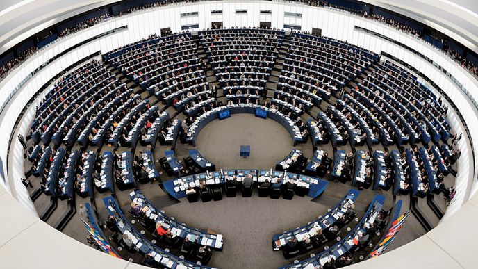 Evropský parlament – sněm bezmocných politků,  nebo základna evropské demokracie?