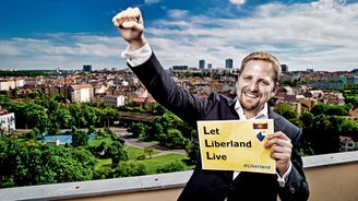 Novinky z Liberlandu: Samozvaný stát sestavuje vlastní fotbalový tým