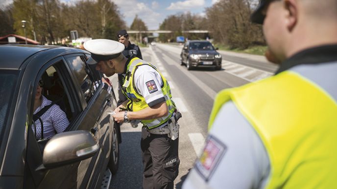 „Jenom 0,49 promile alkoholu? Můžete jet...“