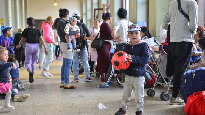 Stále není jasné, co se stane s romskými uprchlíky z Ukrajiny. Mnoho lidí a institucí je nechce.