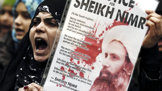 Šíitští muslimové protestují proti popravě klerika Šajcha Nimra Saúdskou Arábií také v Londýně před saúdskoarabskou ambasádou