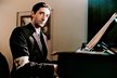 Film Pianista získal celkem tři Oscary – jednoho z nich také herec Adrien Brody. Kvůli roli Władysława Szpilmana údajně zhubl čtrnáct kilo.