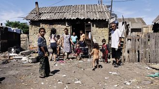Do Česka za dávkou: Chudoba a mizivá šance na zlepšení. Z jakých podmínek k nám přicházejí ukrajinští Romové?