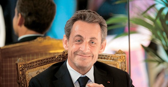 „Okolnosti mě možná donutí k návratu,“ naznačuje Sarkozy
