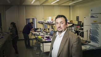 Biochemik Jan Halámek: Co všechno se dá zjistit z potu?