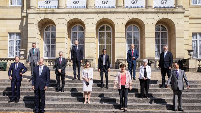 Ministři financí G7 a lídři důležitých ekonomických istitucí