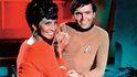 Na americké televizní obrazovce se černoška s bělochem poprvé políbili ve Star Treku. Do té doby byl takový akt v masmédiu čirou sci-fi.