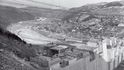 Pohled na staveniště  Orlické přehrady. Dokončena byla v roce 1961.