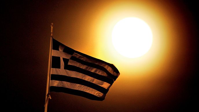 Většina Řeků by v plánovaném nedělním referendu hlasovala proti věřitelům