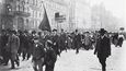 Tradičním místem demonstrací bylo od nepaměti Václavské náměstí. Ženy poprvé volily do parlamentu v dubnu 1920.