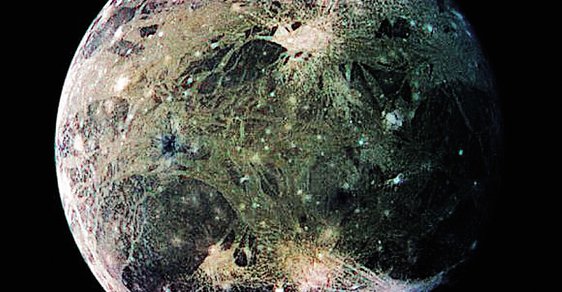 Ganymed na snímku kosmické sondy