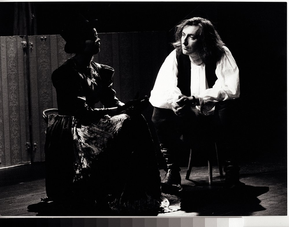 Kean IV., Městské divadlo Brno, Bolek Polívka v titulní roli, Alena Antalová jako jeho žena Helena, premiéra 29. 11. 1997