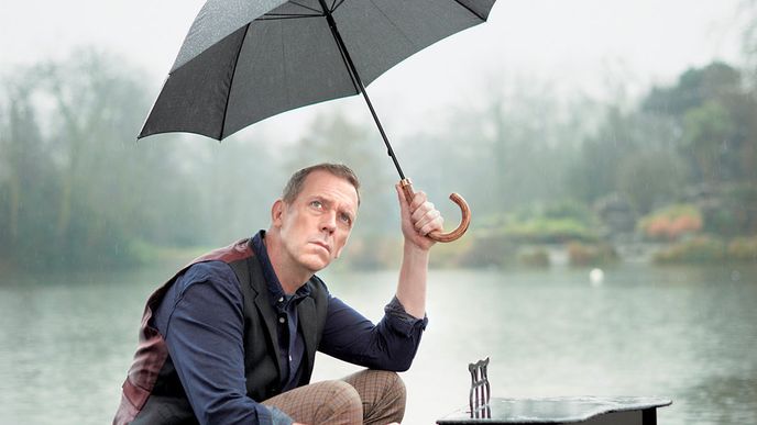 Za hlavní roli v seriálu Dr. House se Hugh Laurie dostal v roce 2011 do Guinnessovy knihy rekordů jako nejlépe placený herec v televizním dramatu. V Brně ale bude zpívat.