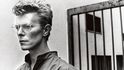 HN: David Bowie, Monte Carlo, 1982