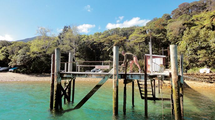 Mít vlastní molo a loď je pro obyvatele Marlborough Sounds nezbytnost