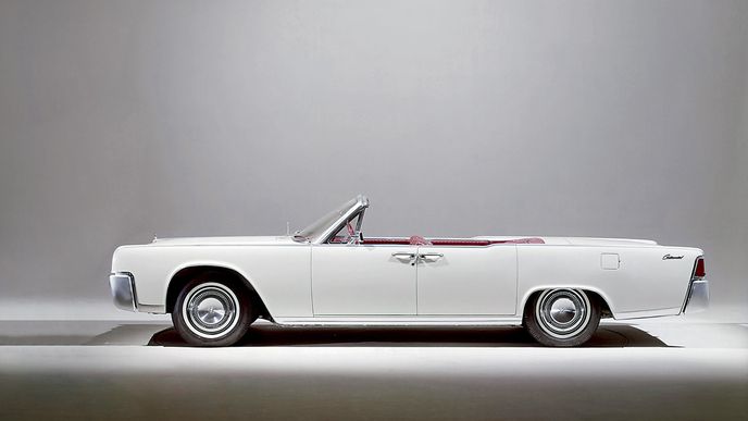 John Fitzgerald Kennedy:  Lincoln Continental