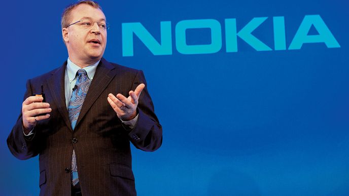 Kanaďan Stephen Elop finskou společnost buď vyvede z krize, nebo značka Nokia navždy vybledne