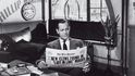 Film Dáma v jezeře z roku 1947. Kancelář Phila Marlowa tak, jak ji  viděl režisér přepisu Chandlerovy  knihy Robert Montgomery
