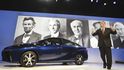 Další vizionář po Lincolnovi, Fordovi, Edisonovi a spol. aneb Bombastická americká premiéra vodíkového vozu Toyota Mirai (2015)