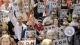 Protesty proti polské soudní reformě se šíří Evropou. Ale nezávislost polských soudců nikdo nezpochybňuje.