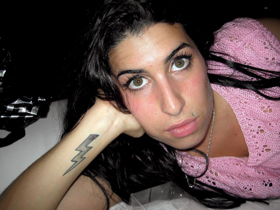 Amy Winehouse (14. září 1983 až 23. červenec 2011)