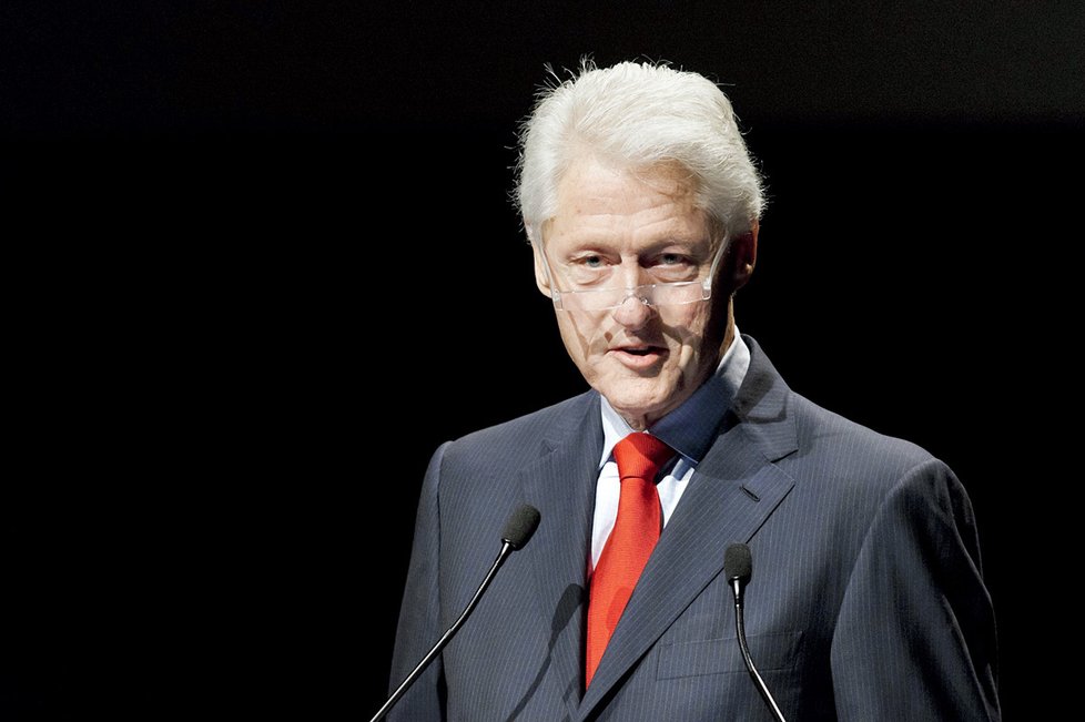 Bill Clinton: Ford Mustang Convertible