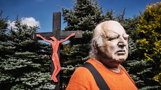 Zemřel Milan Knížák. „Dnešek považuju za katastrofu, vládnou nám komunisté," řekl v minulosti Reflexu Zemřel Milan Knížák. „Dnešek považuju za katastrofu, vládnou nám komunisté," řekl v minulosti Reflexu