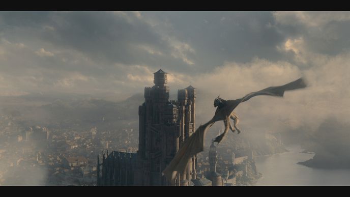 Jeden z draků nad Královým přístavištěm a jeho Rudou baštou