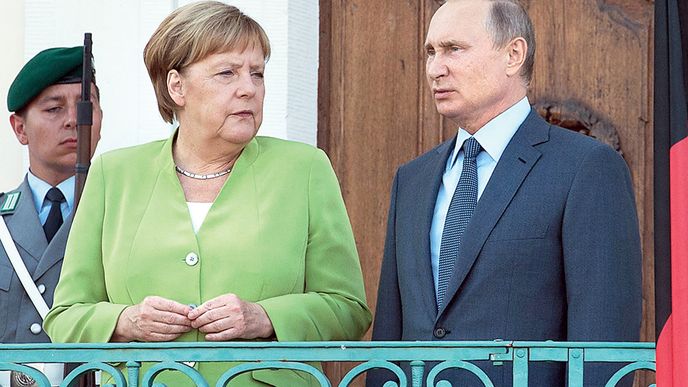 Merkelová a Putin jednali o plynovodu i nedávno na zámku Meseberg